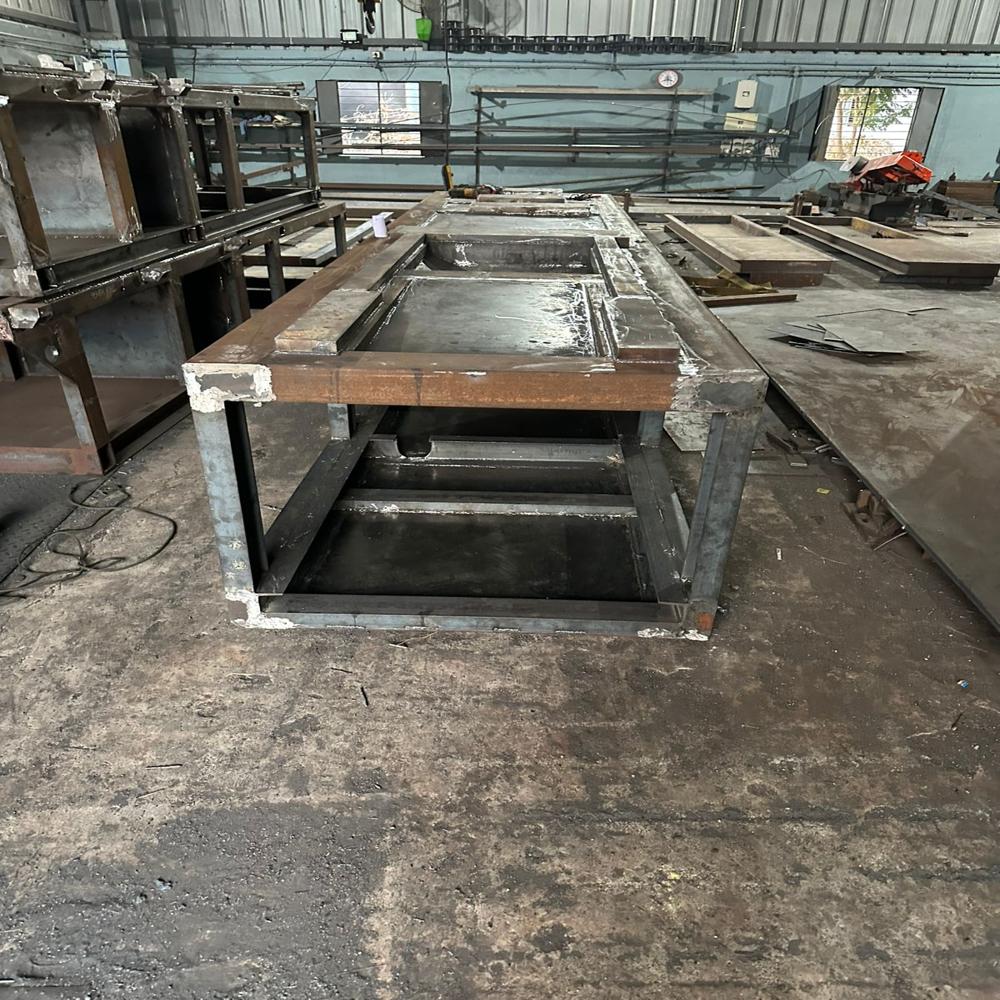 Injection Moulding Machine Base Structure - Color: Grey