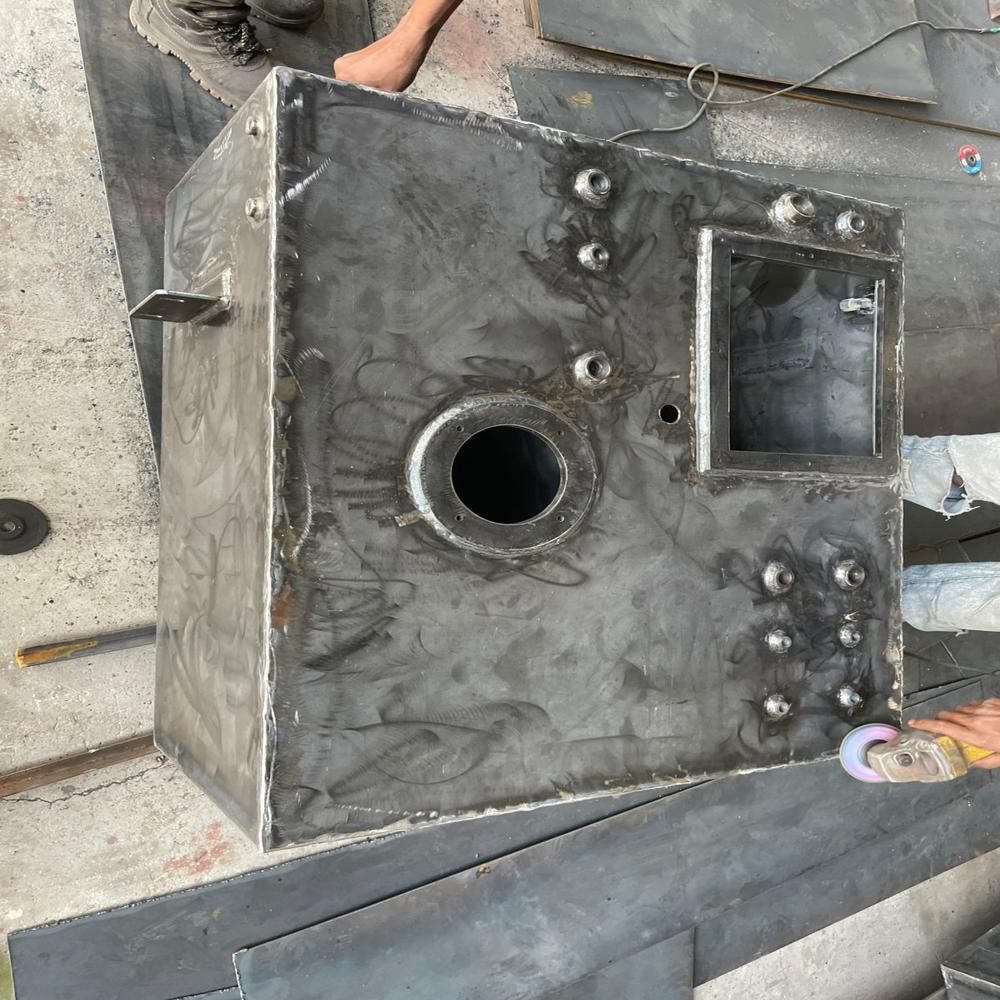 Oil Tanks - Automatic Grade: Semi-Automatic