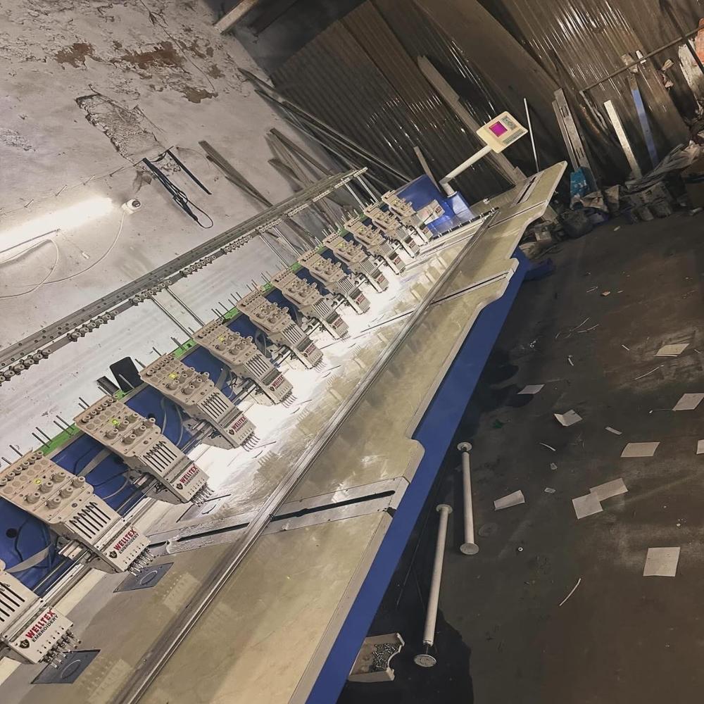 12 HEAD GARMENT EMBROIDERY MACHINE