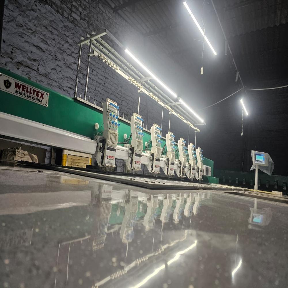 7 HEAD EMBROIDERY MACHINE