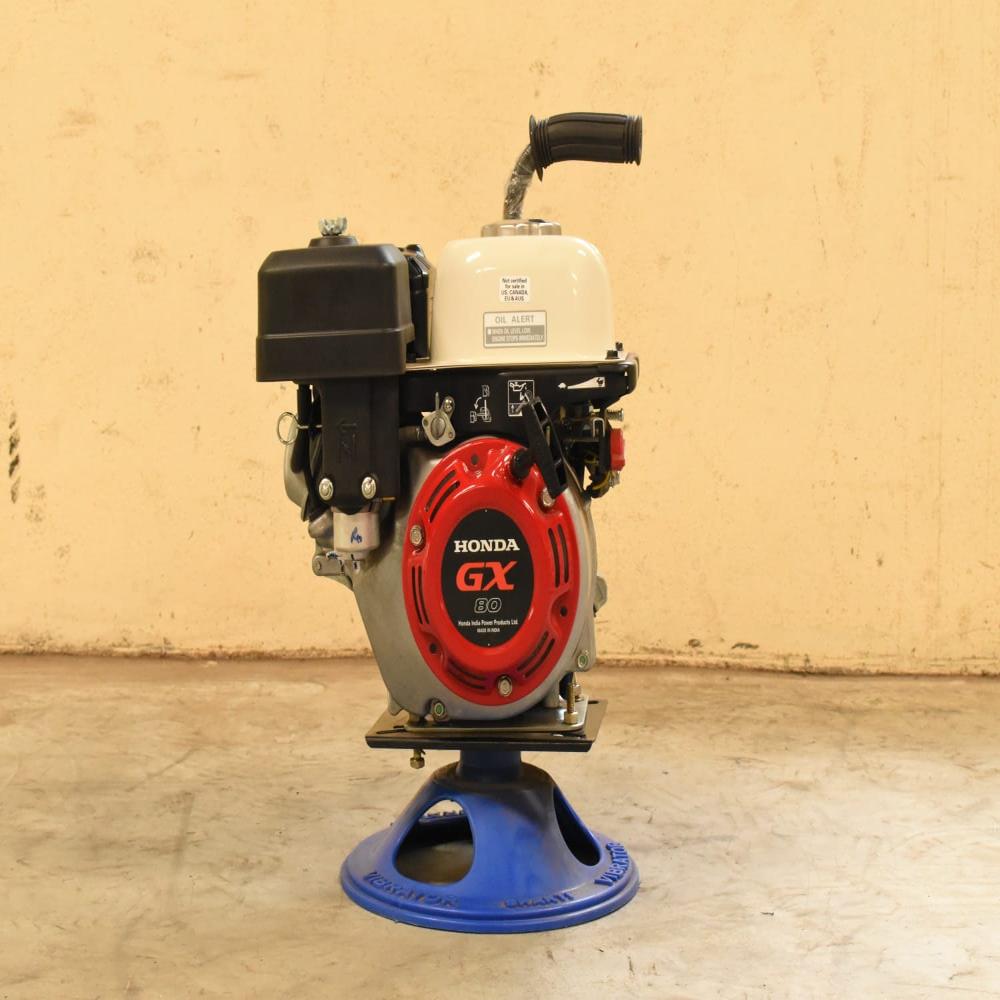 Needle vibrator with GX80 Honda Petrol Engine