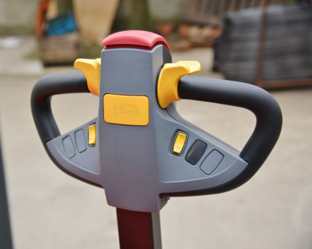 Triple Frame Fully Electric Stacker