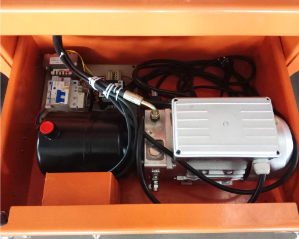 Aerial Work Platform Double Mast - Color: Orange