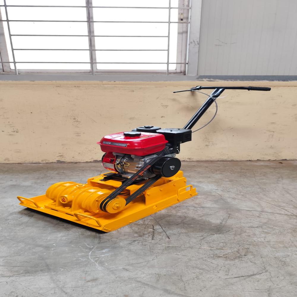 Plate Compactor With Greaves Petrol Engine - Capacity: 5-6 Ton