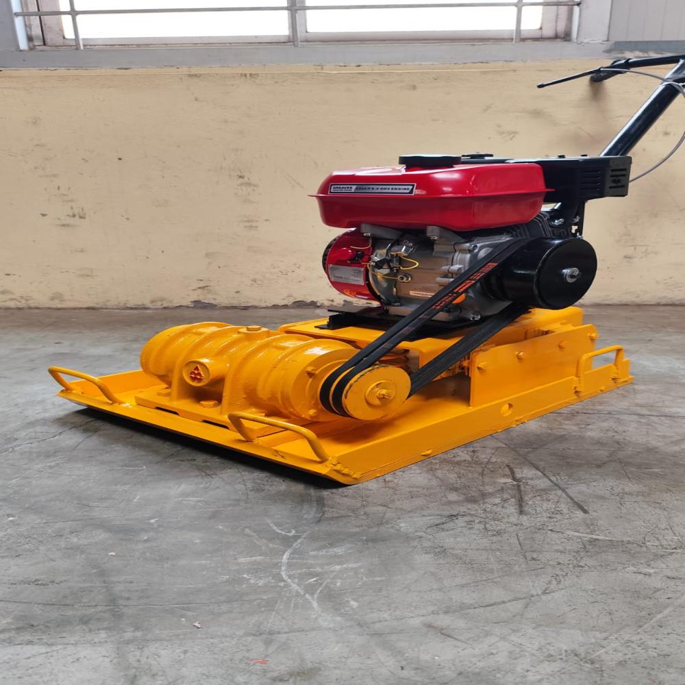 Plate Compactor With Greaves Petrol Engine - Capacity: 5-6 Ton