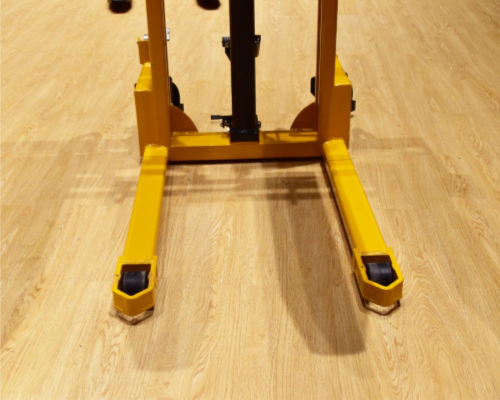 Double Frame Manual Stacker By Liftech Equipments India