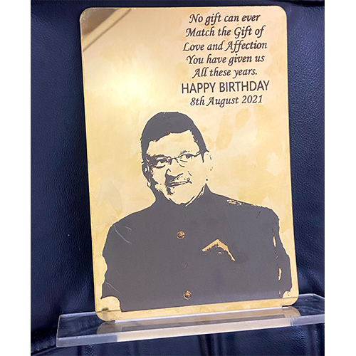 Metal Photo Frame 8 X5.5Inch - Color: Golden