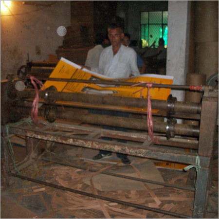 औद्योगिक बॉक्स बनाने की मशीन