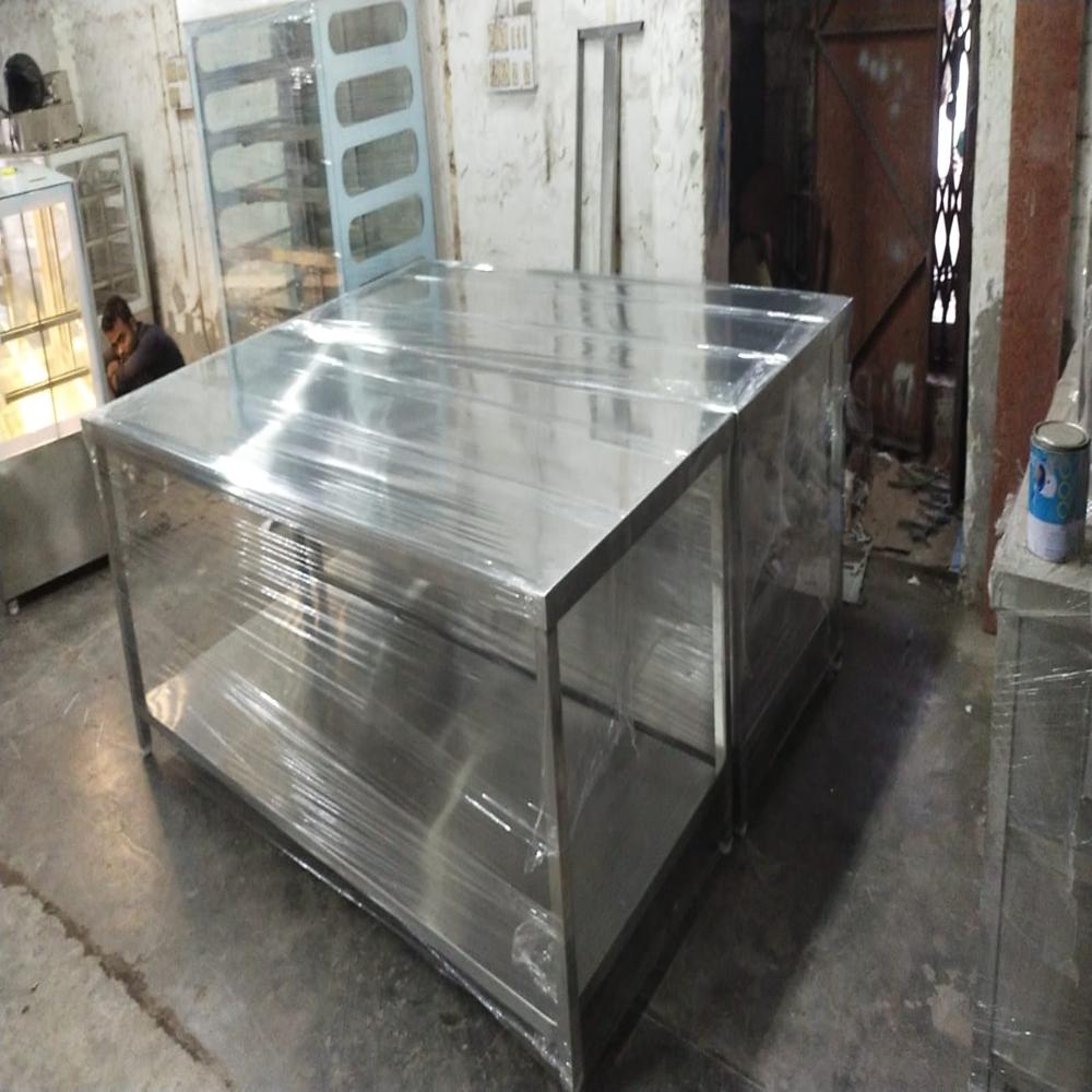 Work Table With 2 Bottom Shelf