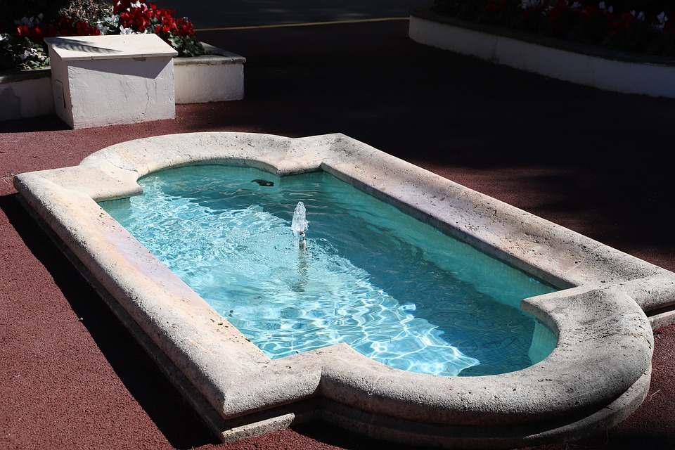 Outdoor Swimming Pool