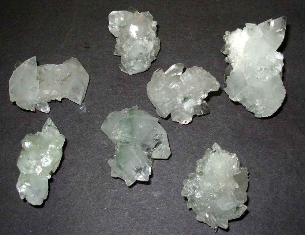 White Appophylite/stilbite Small Clusters - Hardness: Rigid