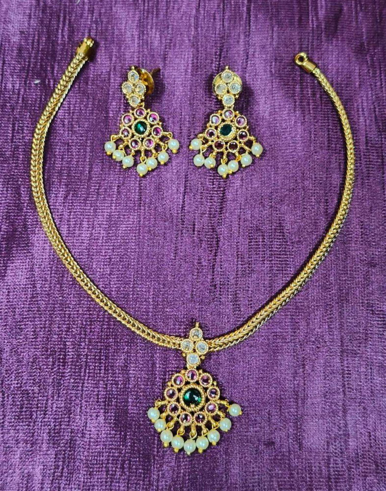 Ethnic Shine Necklace Set