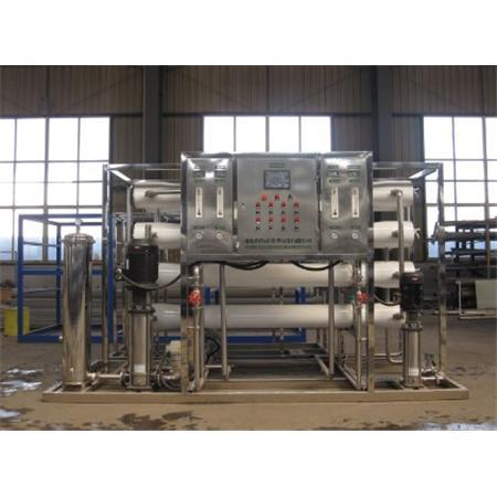 फिल्टर के साथ RO प्लांट