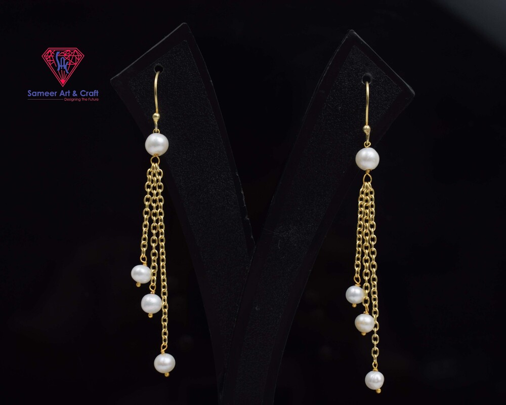 Brass With 18k Gold Plated Natural Shell Pearl Earring