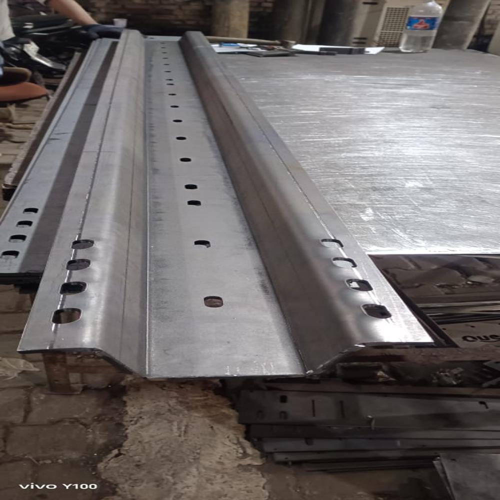 Aluminum Laser Cutting Service - Accuracy: 100 %