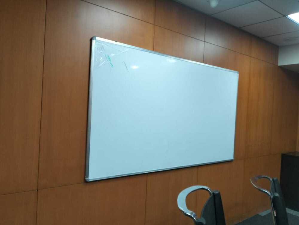 Magnetic Whiteboard for Colleges