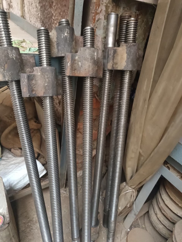 MACHINERY LEADS SCREW