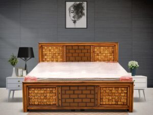5X6.3 Teak Wood Middle Checks Cot