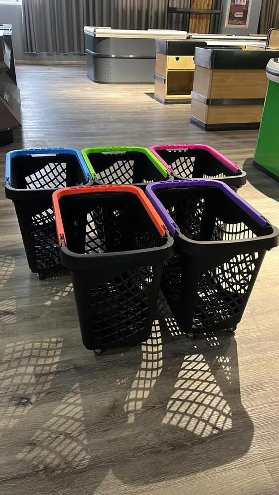 SHOOPING BASKET WITH WHEEL