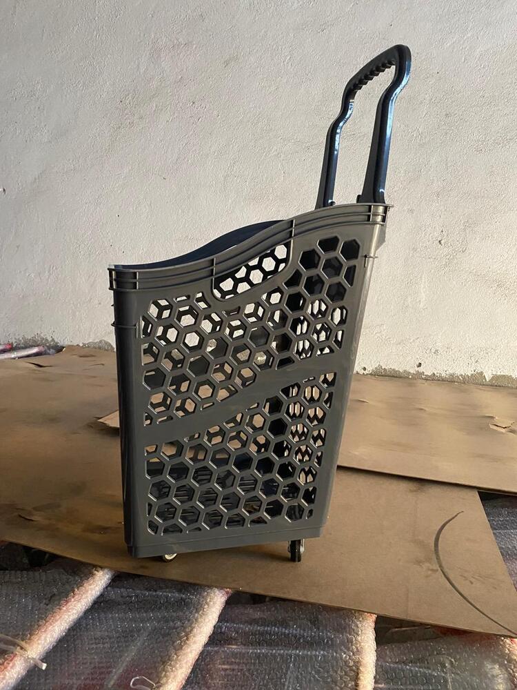 SHOOPING BASKET WITH  4 WHEEL