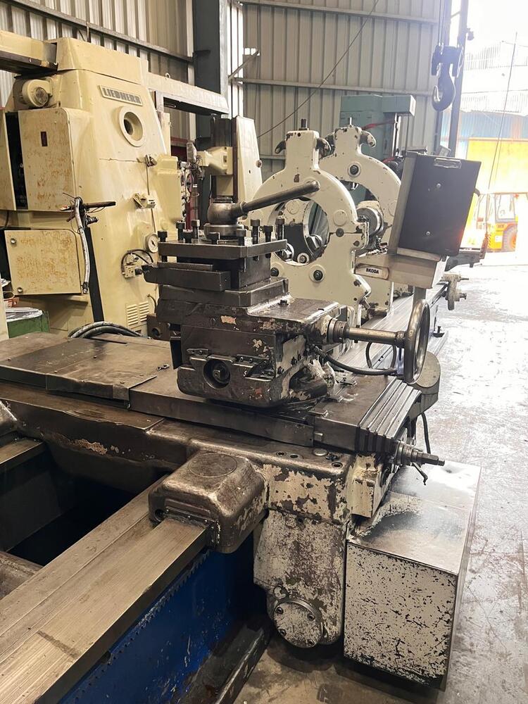 SKODA Heavy Duty Lathe Machine