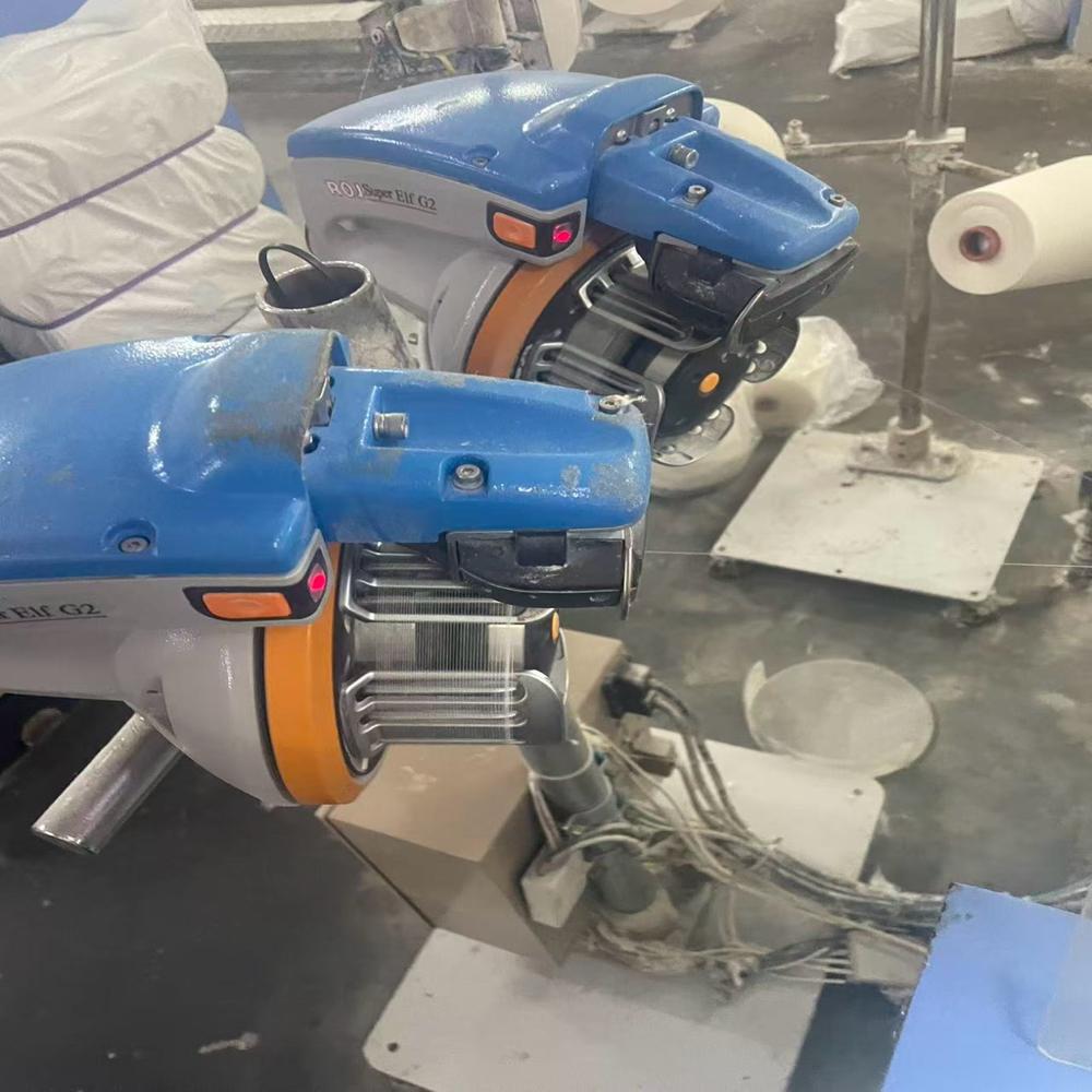 Red flag air jet loom