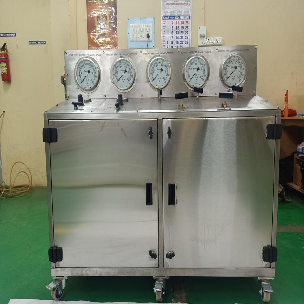 Industrial High Pressure Testing Unit - Color: Steel