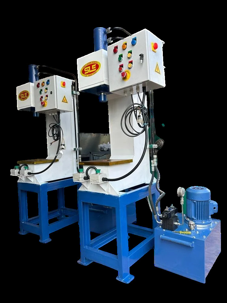 10 Ton Hydraulic Press Machine - Size: Standard