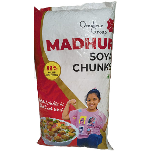 Soya Chunks - Pack Size: 20 Kg