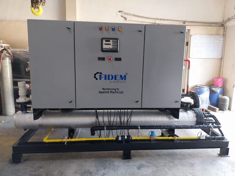 Water cooled condenser chiller