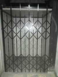 Hydraulic Goods cum Passenger Lift