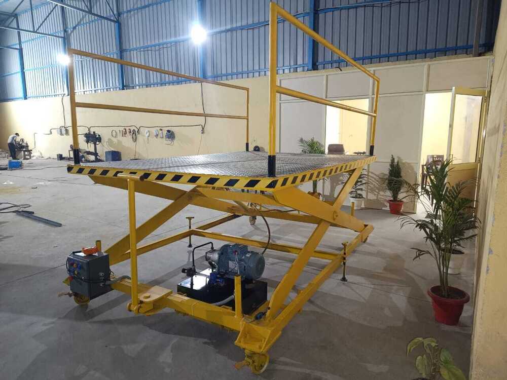 3 Ton Electrical Scissor Lift - Car Dimension: Standard