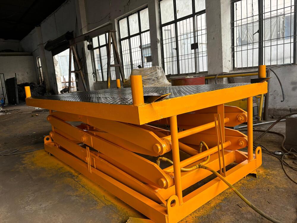 ELECTRICAL SCISSOR LIFT