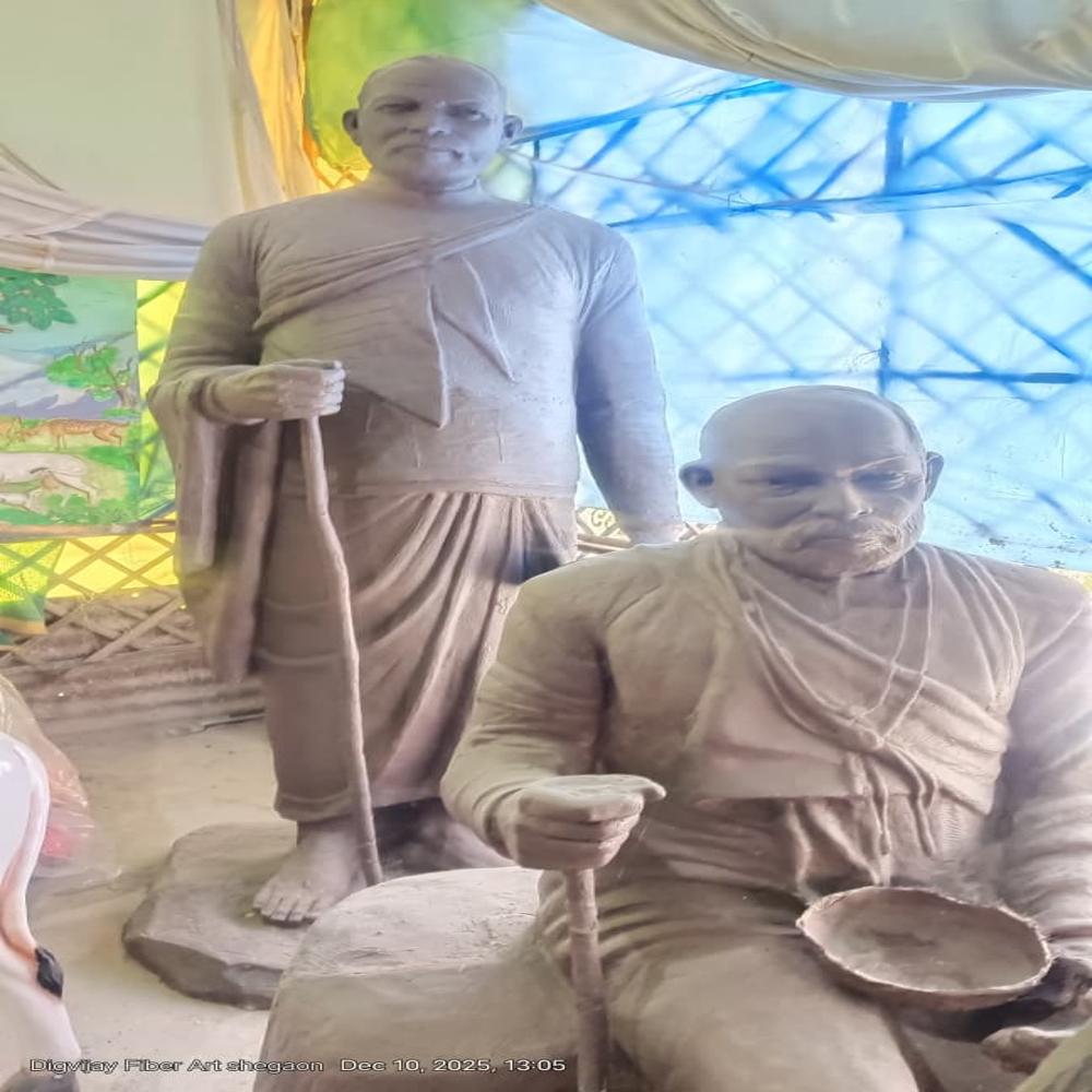 Sant Gadge baba statue