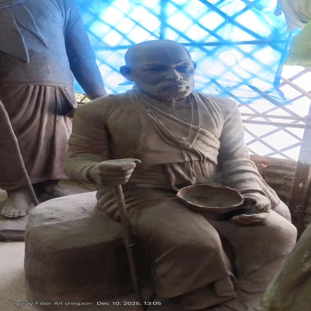 Sant Gadge baba statue