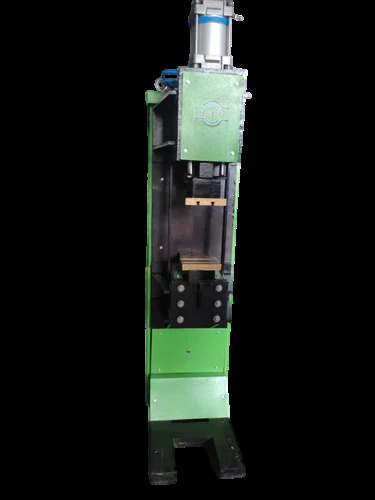 35 Kva Projection Welding Machine - Efficiency: 97 %