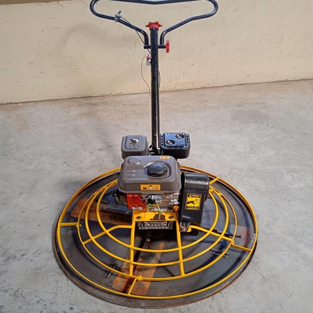 Power Trowel with Husqvarna Engine