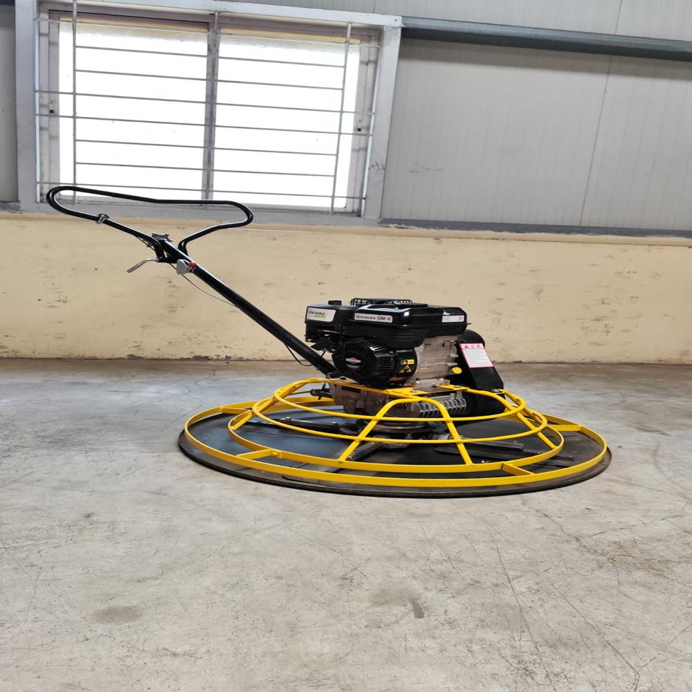 Power Trowel with Greaves Engine