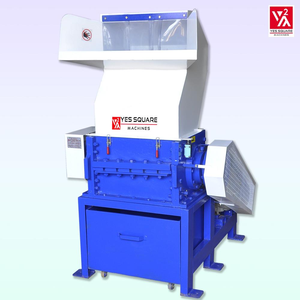 PLASTIC RECYCLING MACHINE