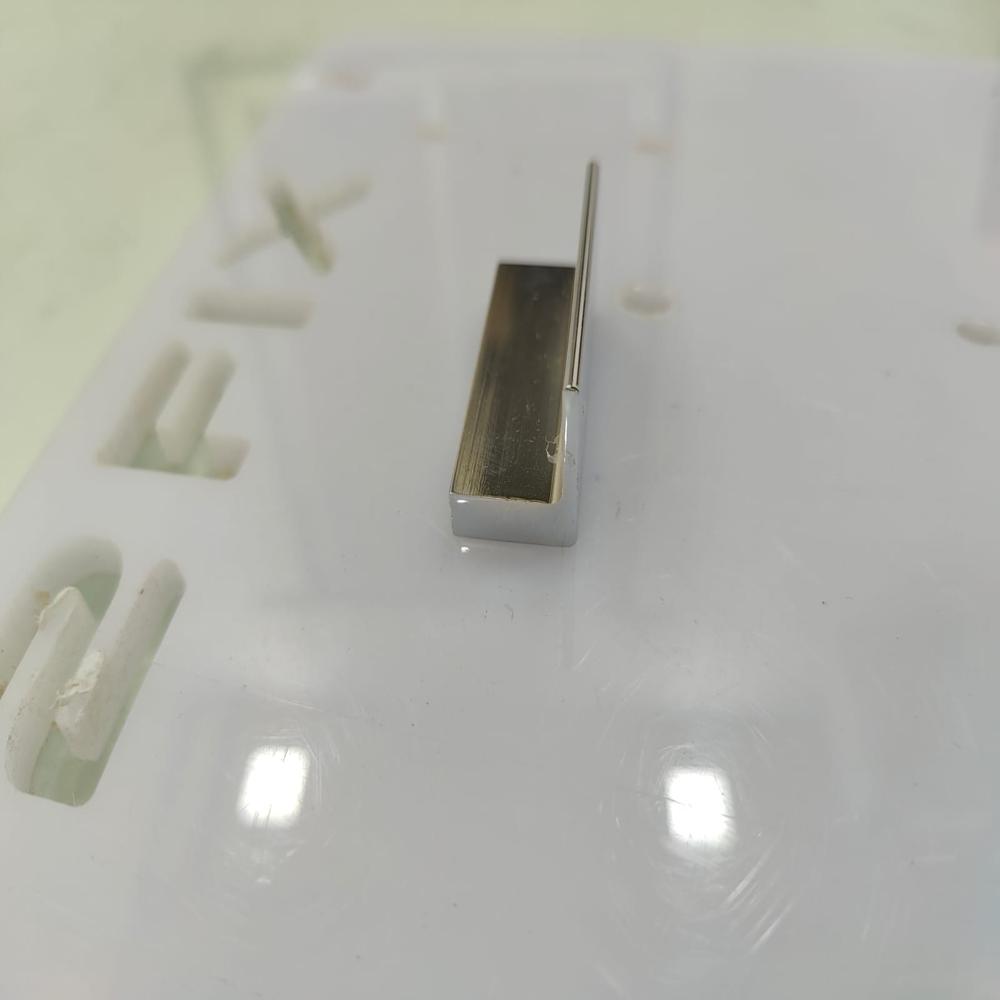 2 Inch Silver Nickson L Knob - Color: As Per Availability