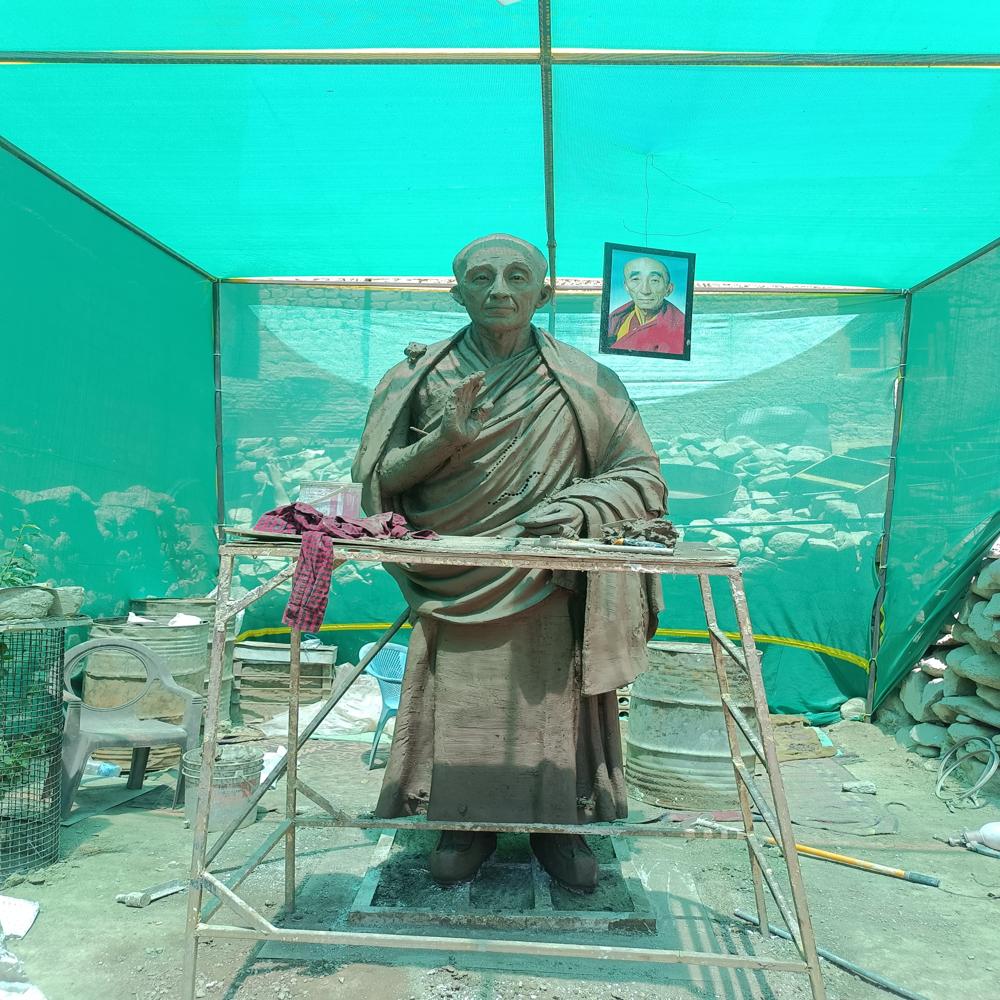 Monk Fibre Statue - Color: Multicolour