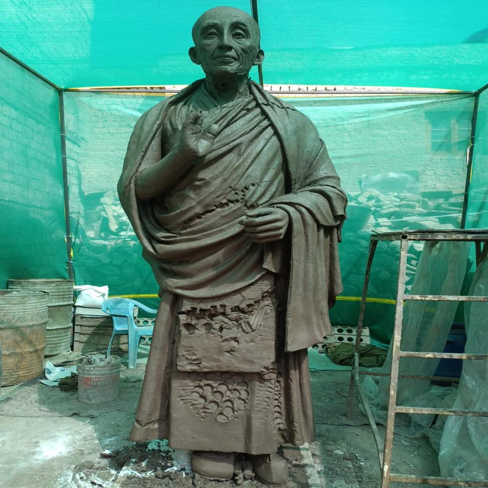 Monk Fibre Statue - Color: Multicolour