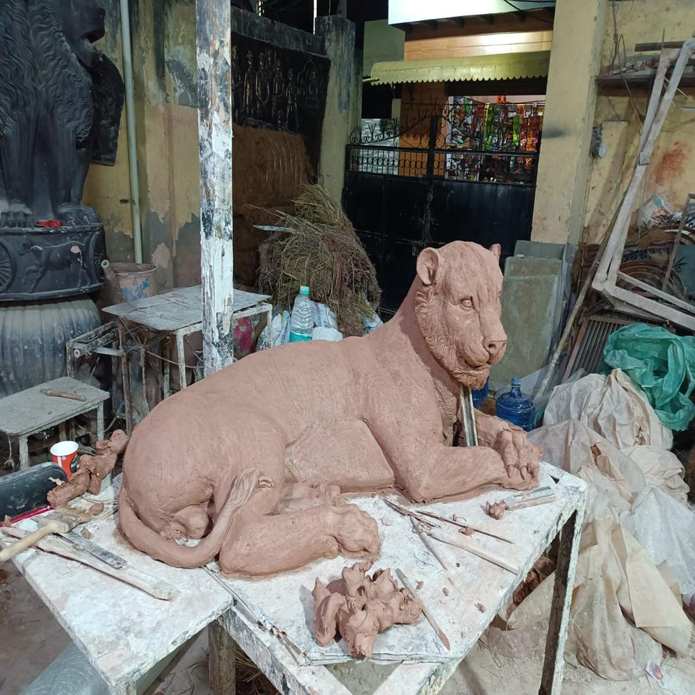 Animal Tiger Frp Statue - Color: Multicolour