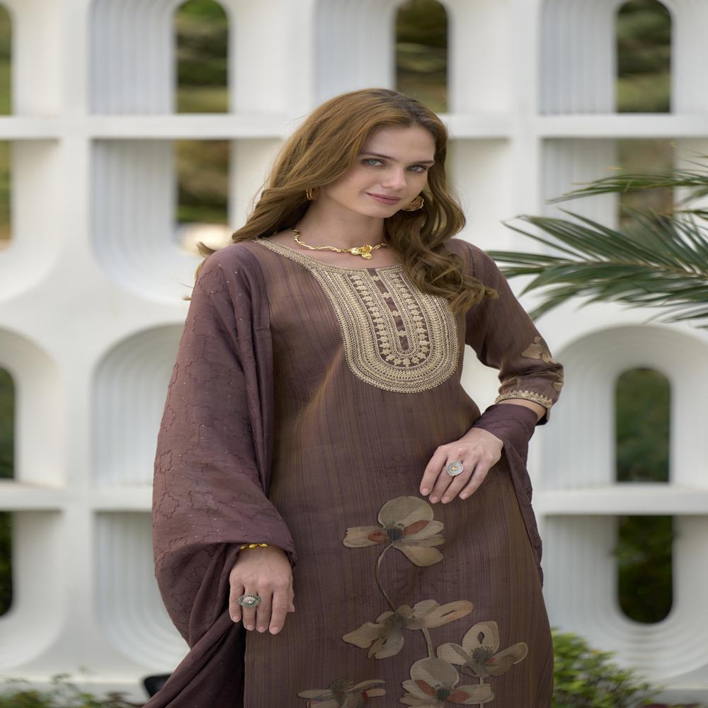 Trendy Suits - Color: Multicolor
