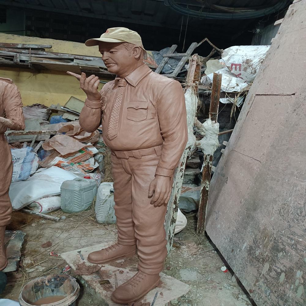 Fibre Workers Sculptures - Application: Decoration