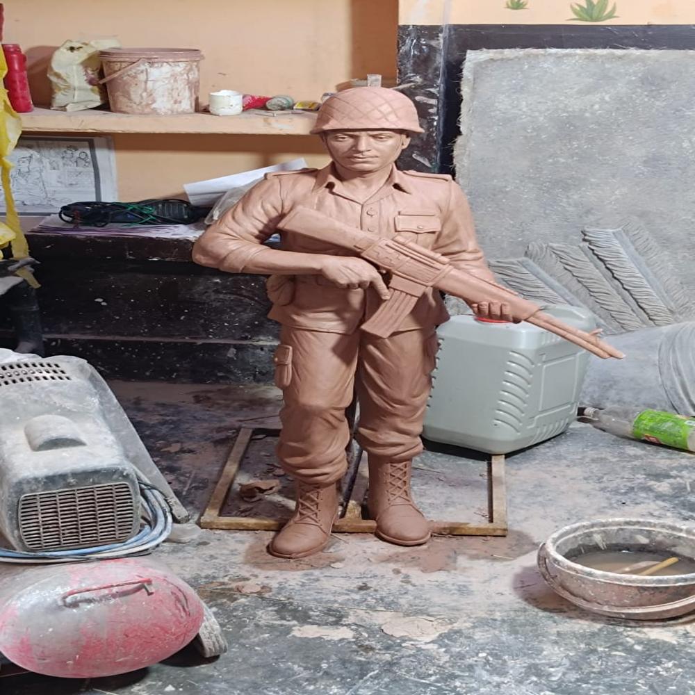 Army Sculptures - Application: Decoration