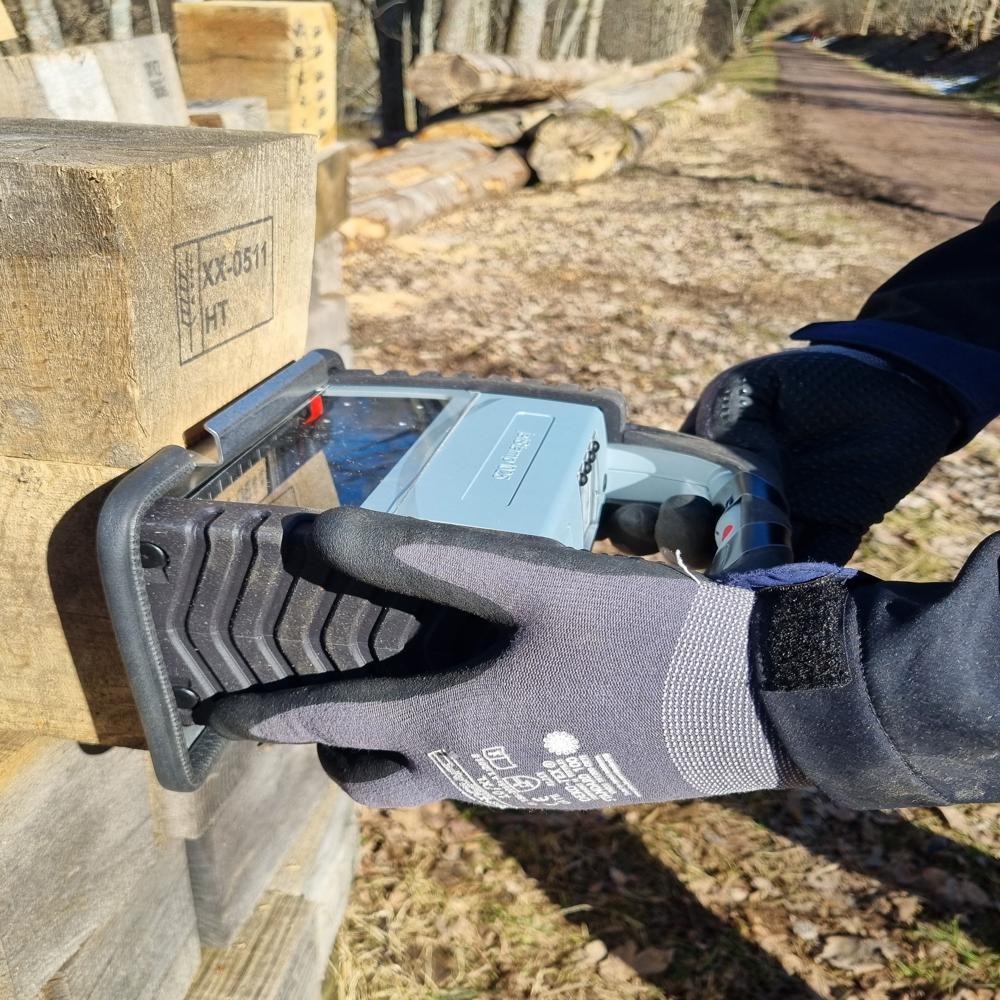 Portable QR code printer for timber traceability