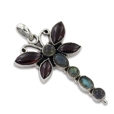 लैब्राडोराइट और गार्नेट जेमस्टोन ज्वैलरी