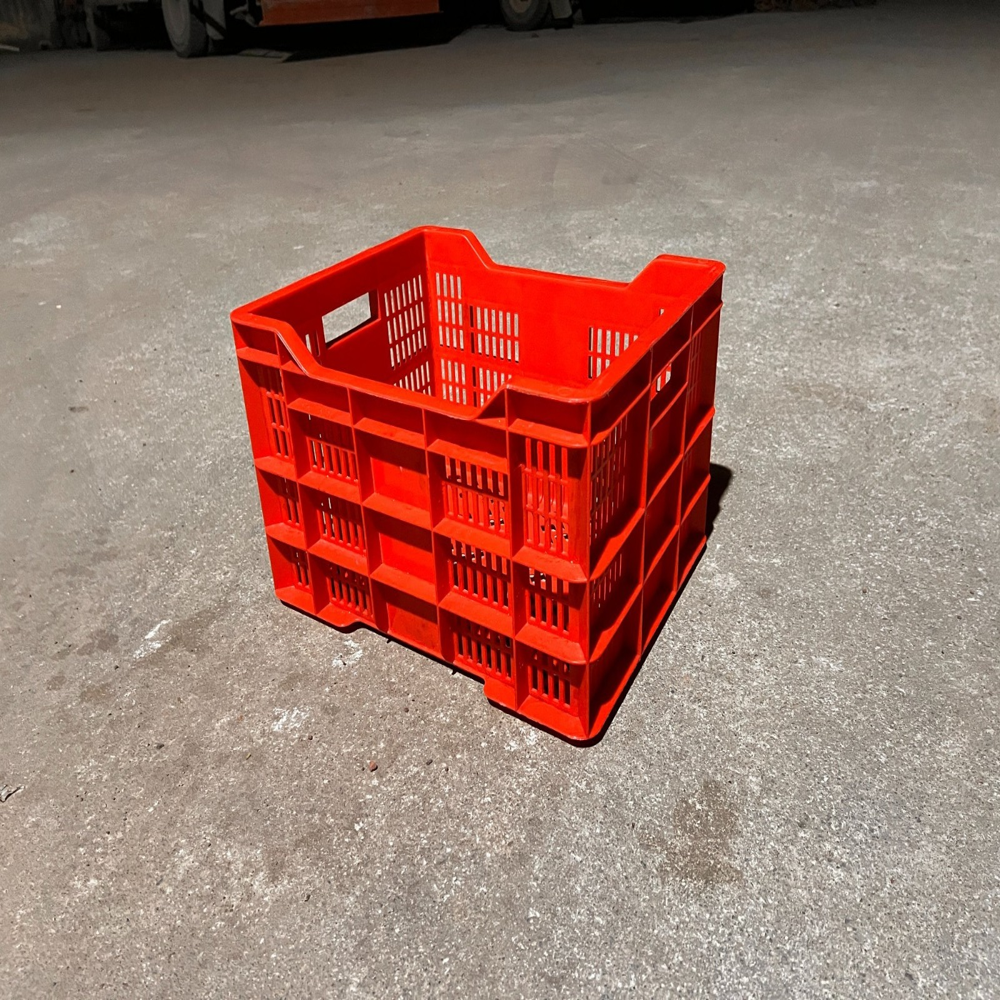 Red Hdpe Vegetable Crate