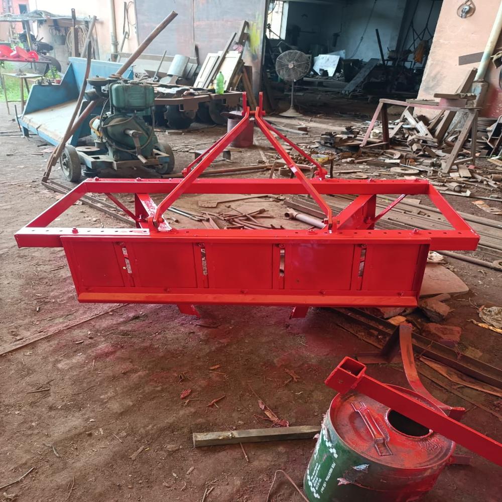 Bed Maker - Color: Red